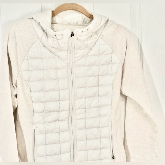 Women's North Face Thermoball Hybrid Jacket - Picture 2 of 6